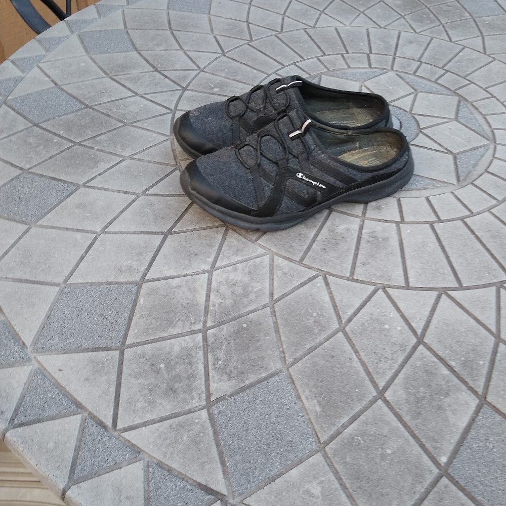 Champion slip on shoes